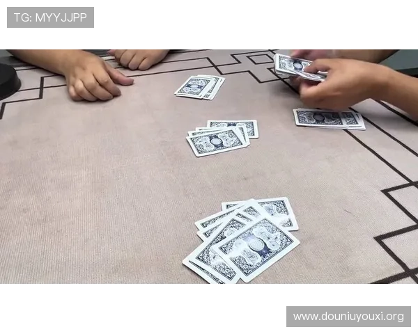 真人玩斗地主免费下载，随时随地开启精彩对战享受真实牌局乐趣